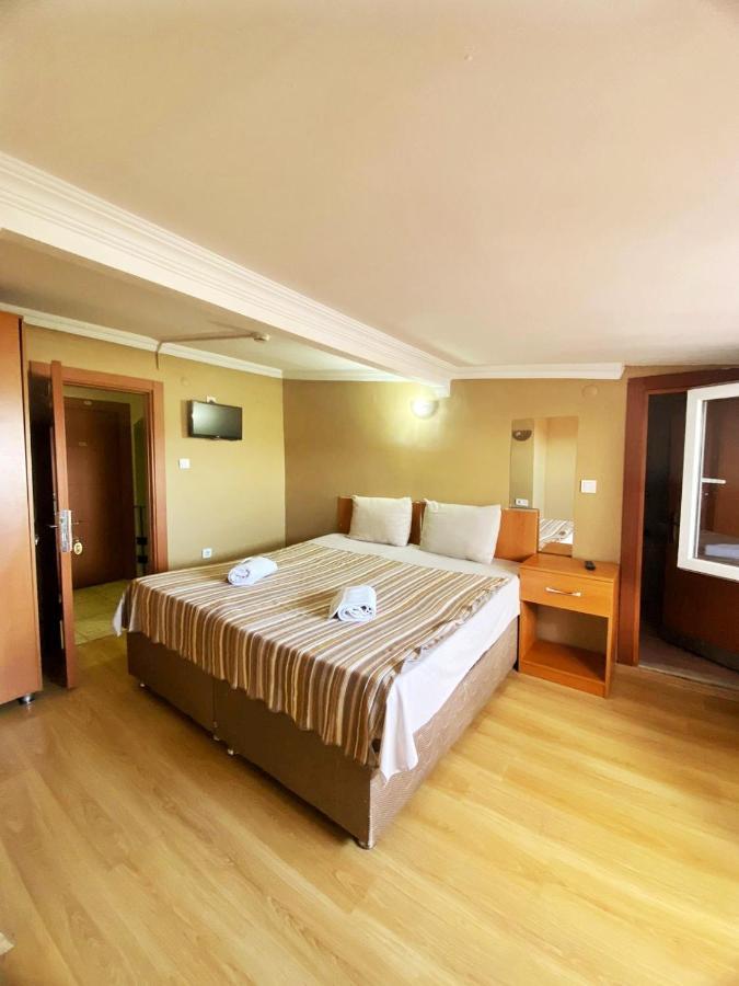 Ulubat Castle Hotel Истанбул Екстериор снимка